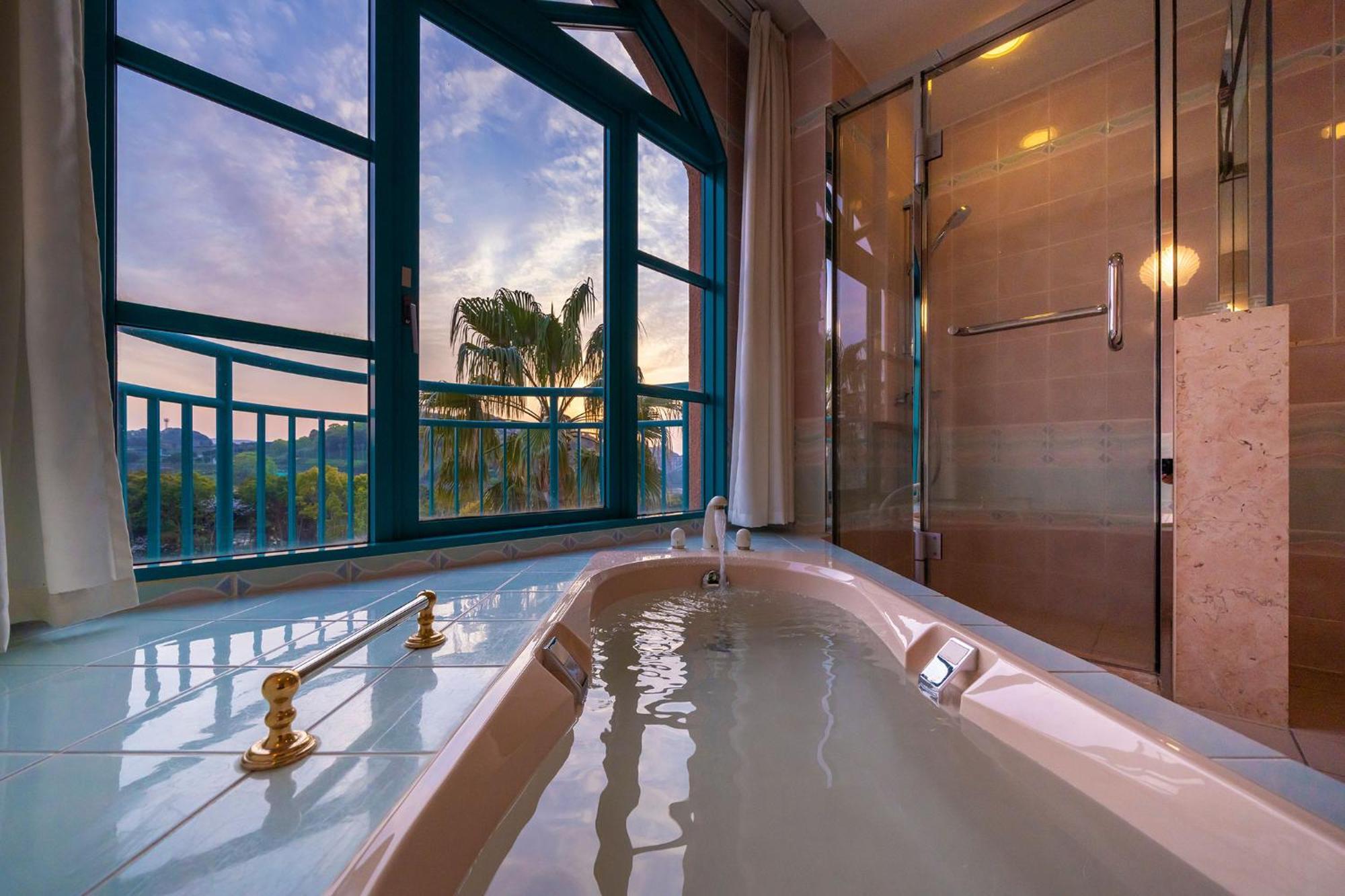 Ooedo Onsen Monogatari Premium Saikaibashi Hotell Sasebo Exteriör bild